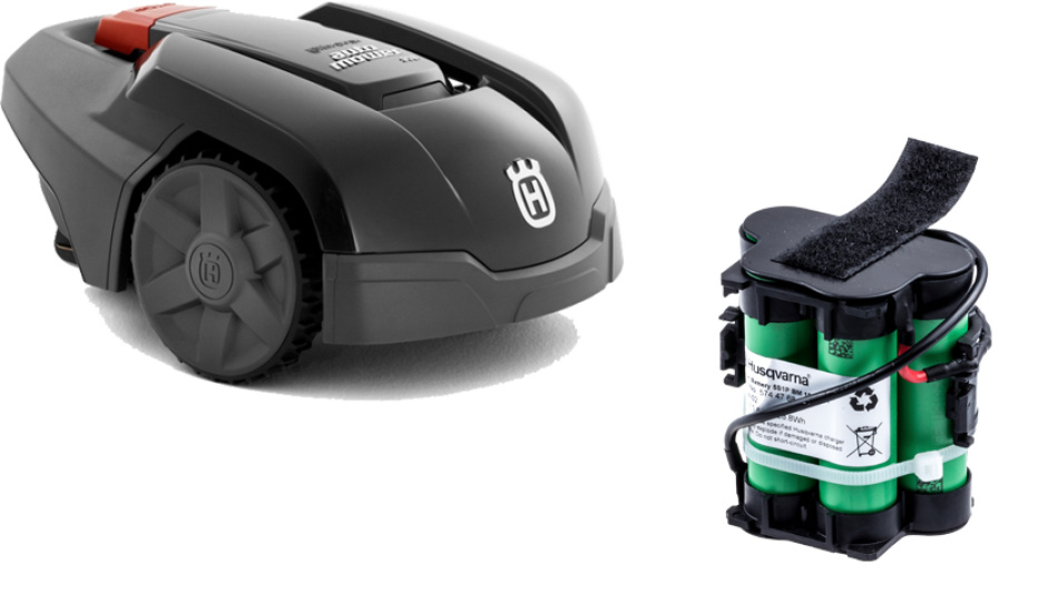 Akun vaihtaminen Automower-malleihin 105, 305 ja 308