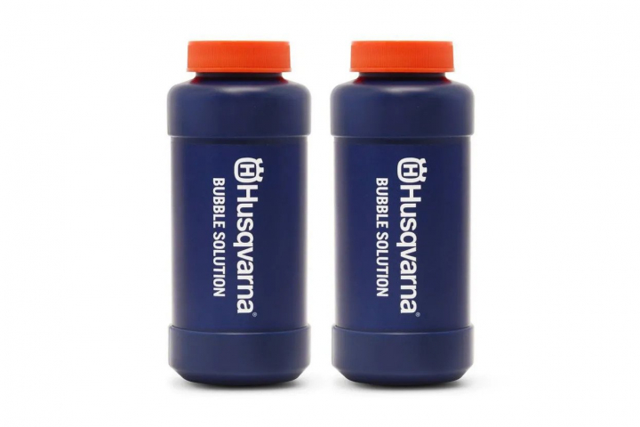 Husqvarna Bubble Solution Twin Pack ryhmässä Husqvarnan metsä- ja puutarhatuotteet / Husqvarna Lasten lelut @ GPLSHOP (5314240-01)