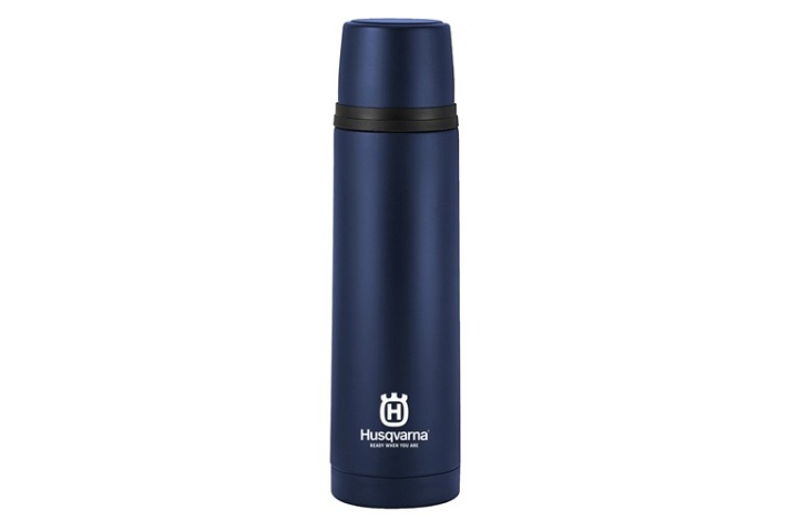 Husqvarna Thermos Flask Mug Stainless Vacuum Insulated 0,75L ryhmässä Husqvarnan metsä- ja puutarhatuotteet / Husqvarna Työvaatteet/laitteet / Työvaatteet / Tuotteet @ GPLSHOP (5368254-01)