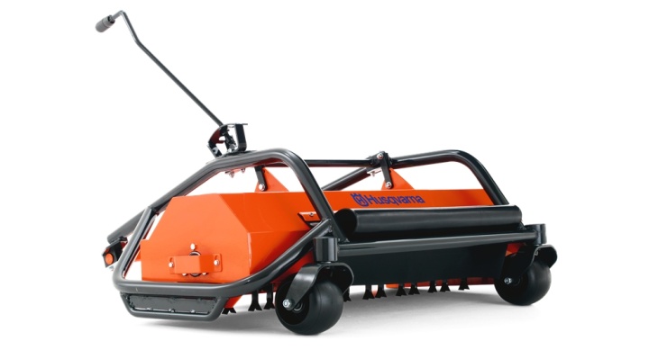 Flail mower ryhmässä Husqvarnan metsä- ja puutarhatuotteet / Husqvarna Ajettava ruohonleikkuri / Huoltosarja ja tarvikkeet @ GPLSHOP (5369000-01)