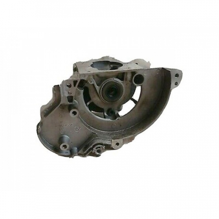 Kampikammio Assy 5804466-32 ryhmässä Varaosat / Varaosat Raivaussahat / Varaosat Husqvarna 129R @ GPLSHOP (5804466-32)