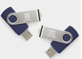 USB Memory RWYA, 8 GB - Husqvarna ryhmässä Husqvarnan metsä- ja puutarhatuotteet / Husqvarna Työvaatteet/laitteet / Työvaatteet / Tuotteet @ GPLSHOP (5822977-01)