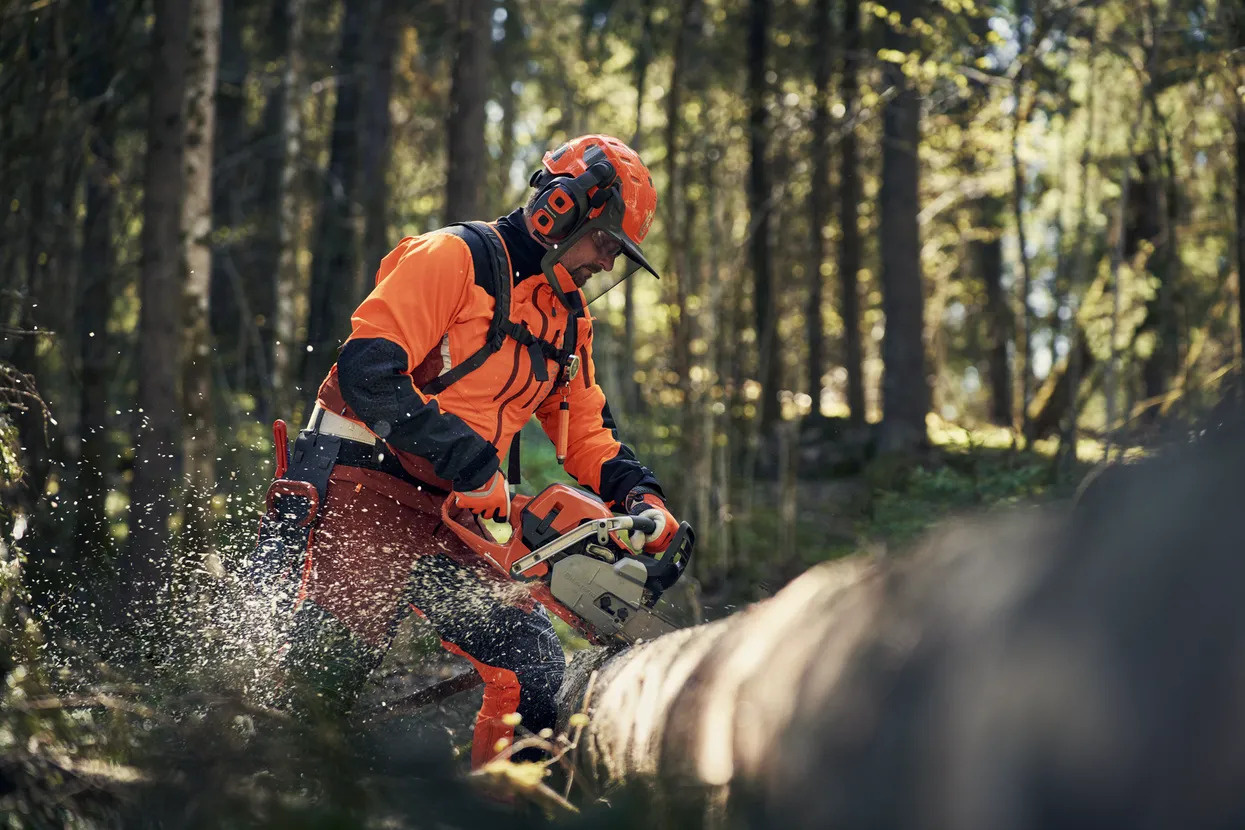 Husqvarna metsätyöpusero, Technical Extreme 2024
