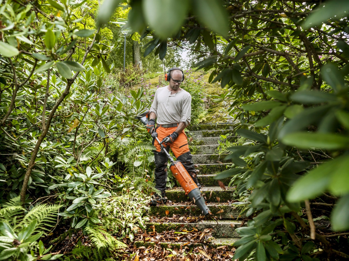 Husqvarna 122LK Ruohotrimmeri