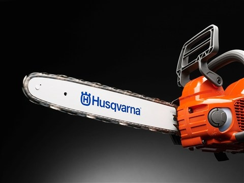 Husqvarna 330i Akkukäyttöiset sahat