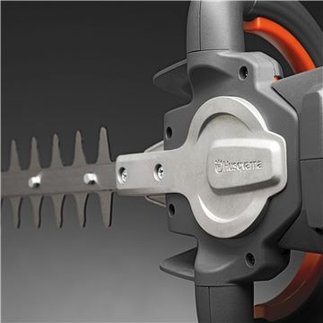 Husqvarna 115iHD45 Akkukäyttöinen pensasleikkuri & Trimmeri 115iL + BLi10 & QC80