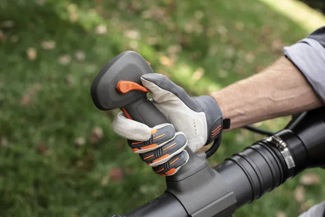 Husqvarna 345BT Lehtipuhaltimet