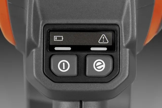 Husqvarna 225i Akkumoottorisaha sis. akun ja laturin