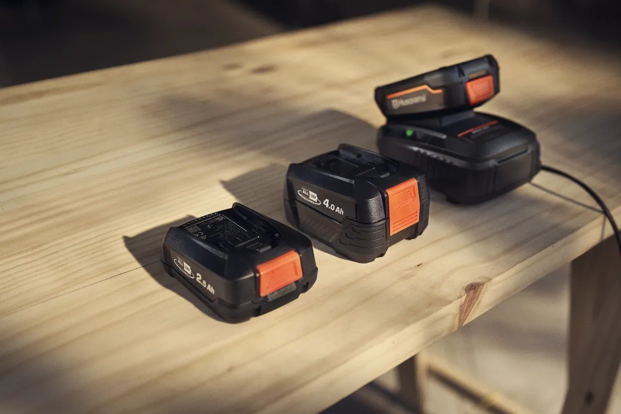 Husqvarna Aspire™ Akku 18-B72 4Ah