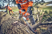 Husqvarna 542i XP® sisältää akun ja laturin Husqvarna 542i XP® sisältää akun ja laturin