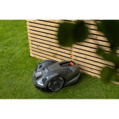 Husqvarna Automower® 410XE Nera Robottiruohonleikkuri kanssa EPOS plug-in kit Husqvarna Automower® 410XE Nera Robottiruohonleikkuri kanssa EPOS plug-in kit
