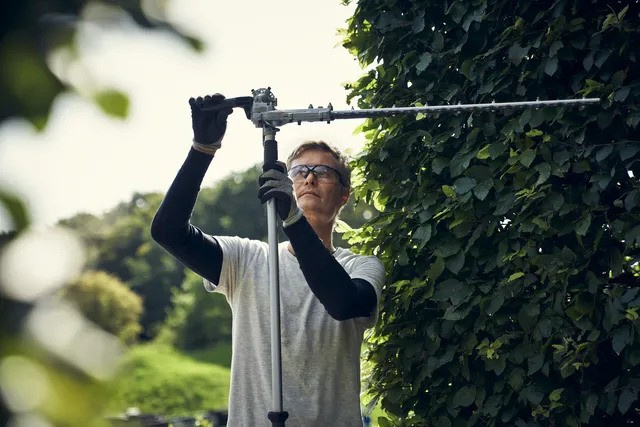 Husqvarna 525iHE4 Akkukäyttöisen Pensasleikkuri