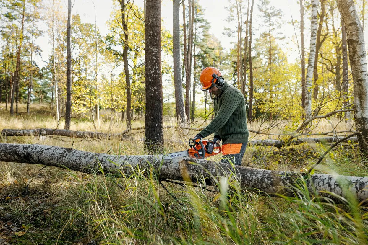 Husqvarna 435i Akkukäyttöiset sahat