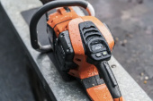 Husqvarna 435i Akkukäyttöiset sahat Husqvarna 435i Akkukäyttöiset sahat