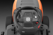 Husqvarna TC 220T puutarhatraktori Husqvarna TC 220T puutarhatraktori