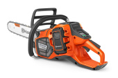 Husqvarna 550i XP® G akulla ja laturilla Husqvarna 550i XP® G akulla ja laturilla