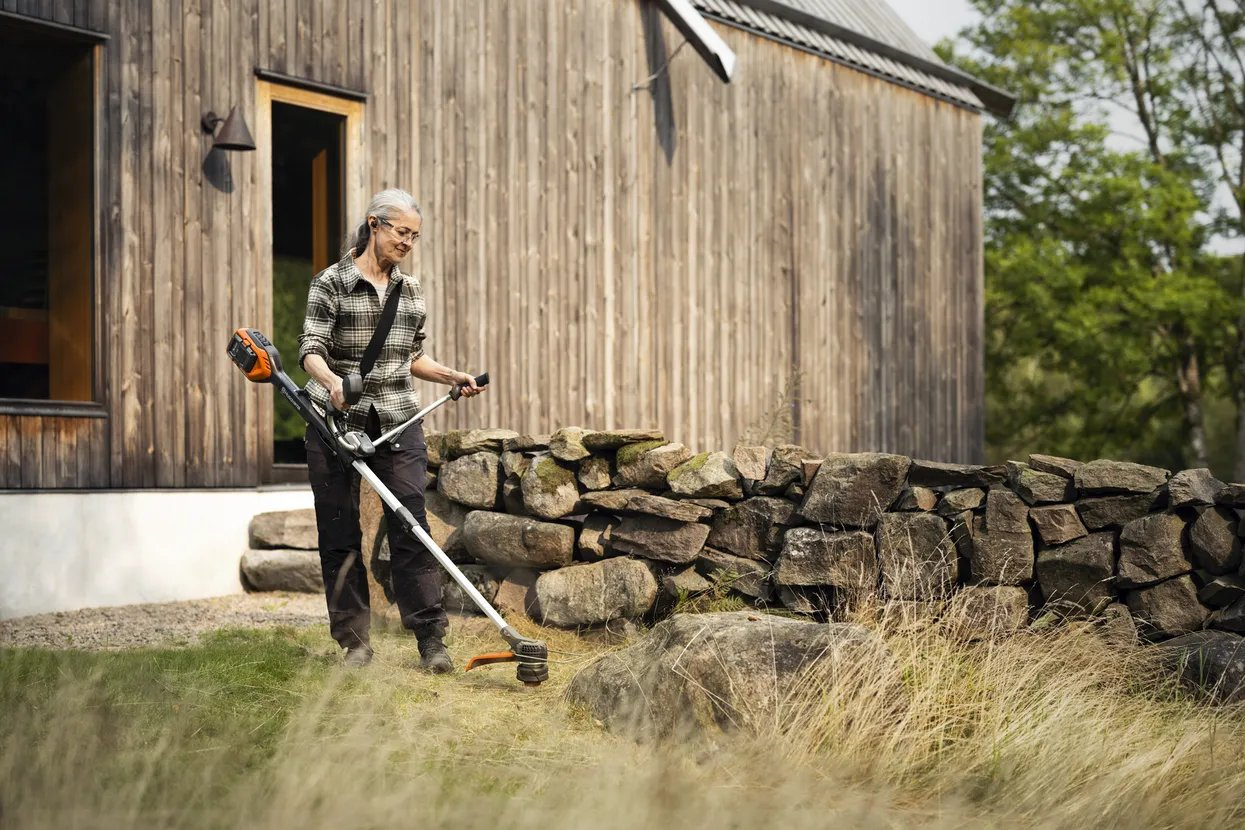 Husqvarna 220iR Akkutrimmeri