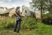 Husqvarna 220iR Akkutrimmeri Husqvarna 220iR Akkutrimmeri