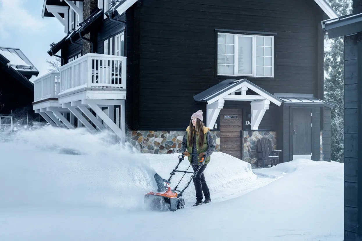 Husqvarna ST 143i Lumilinko