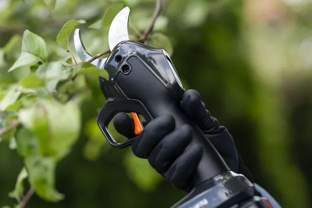 Husqvarna Aspire™ PS30X-P4A + Aspire™-jatkovarsi ilman akkua ja laturia